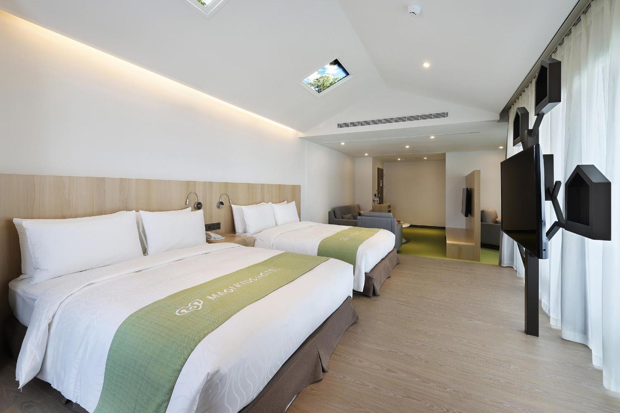 CHECK inn MAGI Kids Hotel Luodong Eksteriør bilde