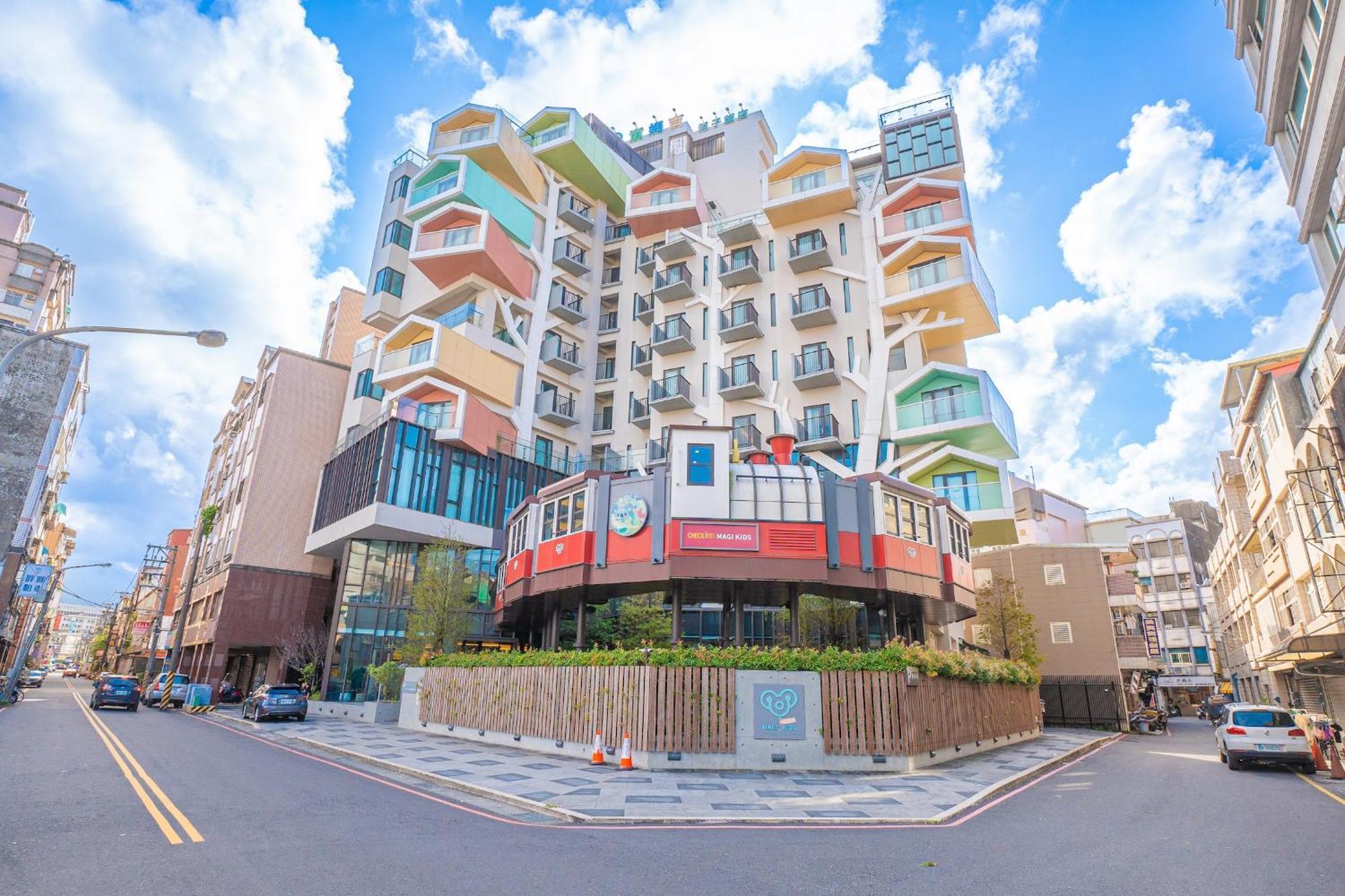 CHECK inn MAGI Kids Hotel Luodong Eksteriør bilde
